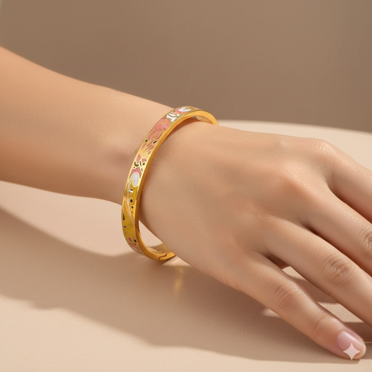 18K Gold Plated Vintage Floral Carving Bracelet